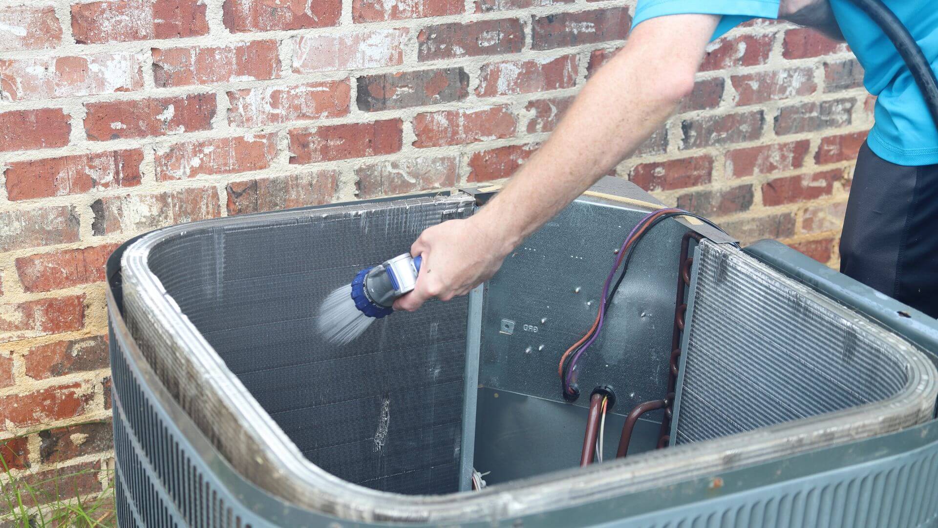 condenser coil and evaporator cleaning service from air conditioning bristol
